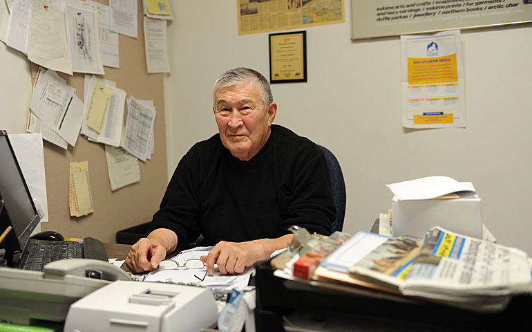Lyall at his desk. Photo by Herb Mathisen